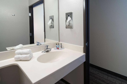 Baymont by Wyndham Las Vegas South Strip image 20